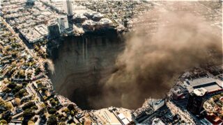 Buraco Imenso Surge no Centro de Los Angeles e dele Saem Criaturas Pré-Históricas – L4 BRE4 Parte 1