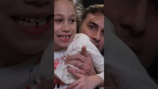 a fada do dente veio visitar a #babysapeca 🦷🧚♀️✨ #brksedu
