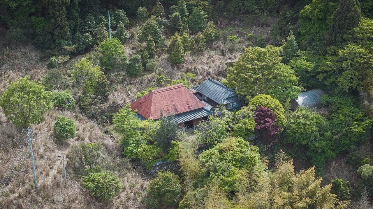 Família de calígrafos japoneses viveu por séculos nesta casa abandonada!